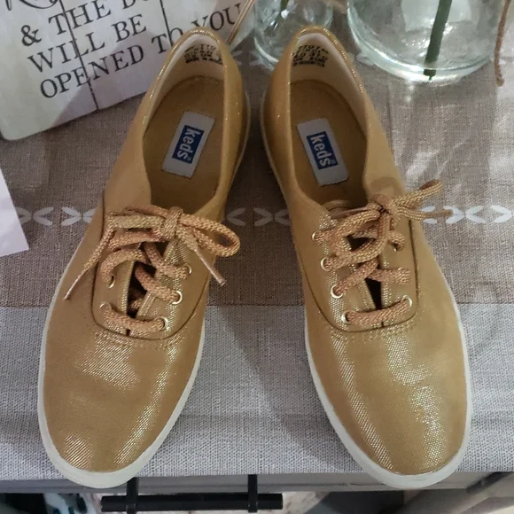 NWOT Keds gold shoes - Picture 2 of 7